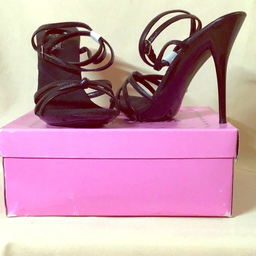 Hollywood Heels double wrap ankle strap stiletto